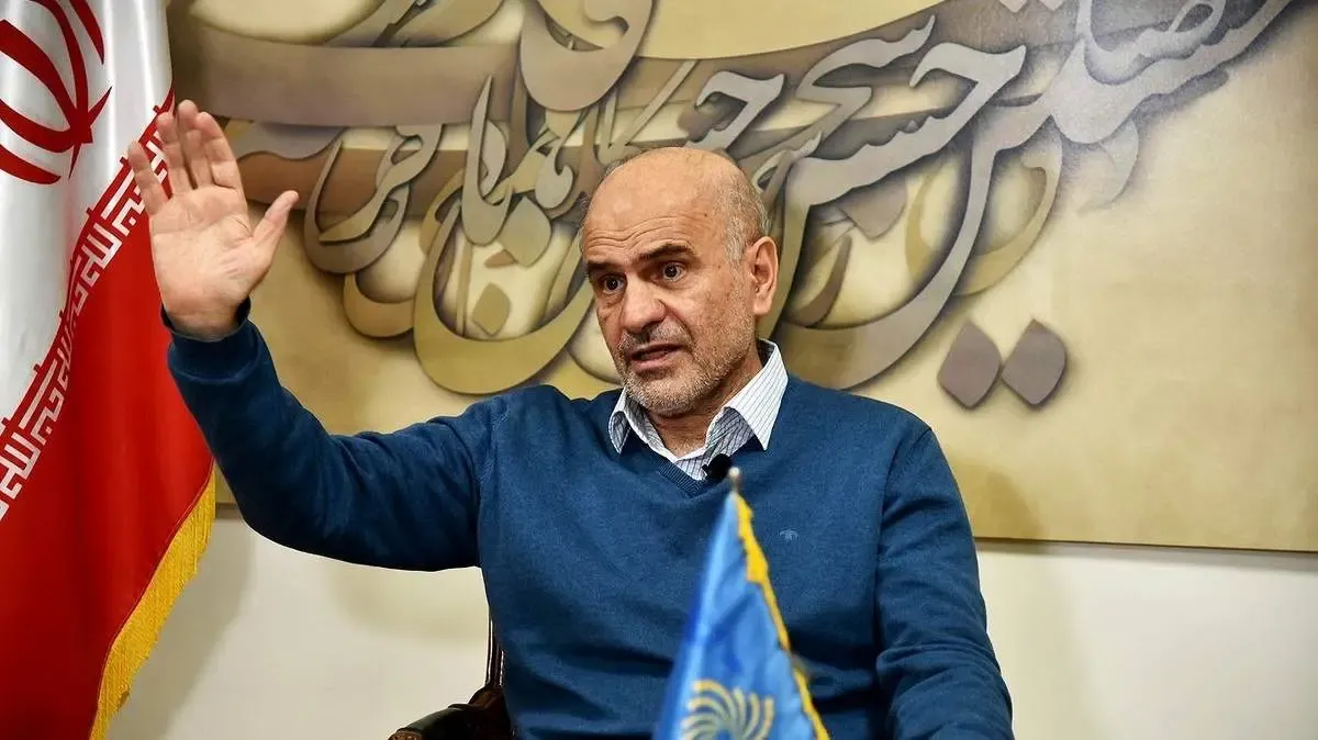 فرشاد مومنی: آبروبرتر از فساد در ایران نداریم !