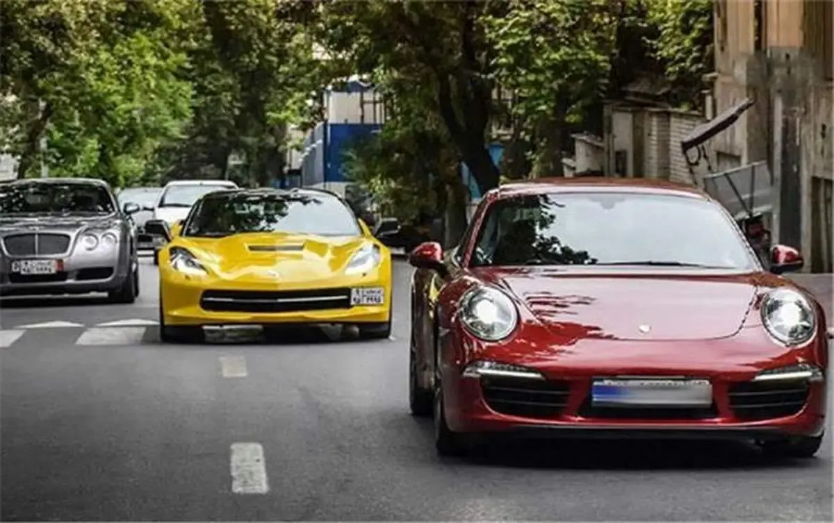 سرنوشت مالیات صاحبان خودروهای لوکس‌ها تغییر کرد /  درآمد ۷۰۰۰ میلیاردی دولت محقق می‌شود؟