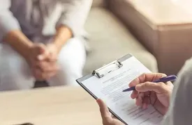 روانکاو خوب را چگونه پیدا کنیم؟ ۸ معیار مهم قبل از انتخاب درمانگر