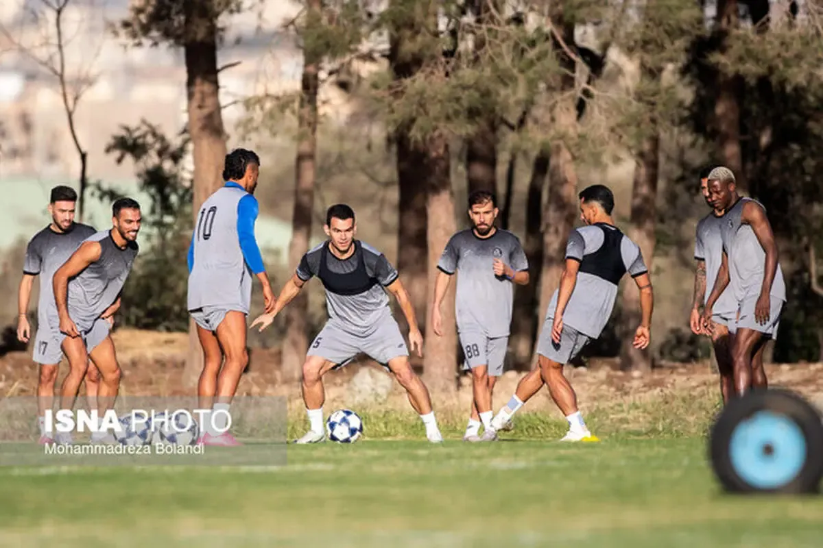 ترکیب استقلال برابر الوحدات