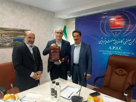 از مدیرعامل بزرگترین آروماتیک ایران تجلیل شد