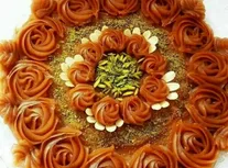 طرز تهیه حلوای سوهان متفاوت و مجلسی برای افطار