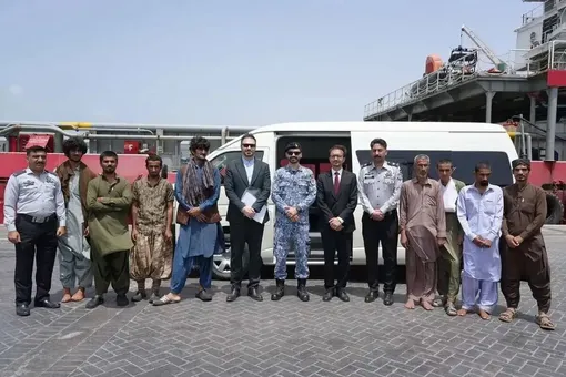 اولین تصویر از بازگشت ۱۰ ایرانی بازداشتی از امارات
