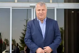 علی پروین ممنوع‌التصویر است؟!