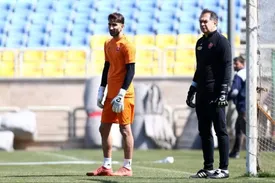 چهره ناراحت بیرانوند در تمرین پرسپولیس / عکس