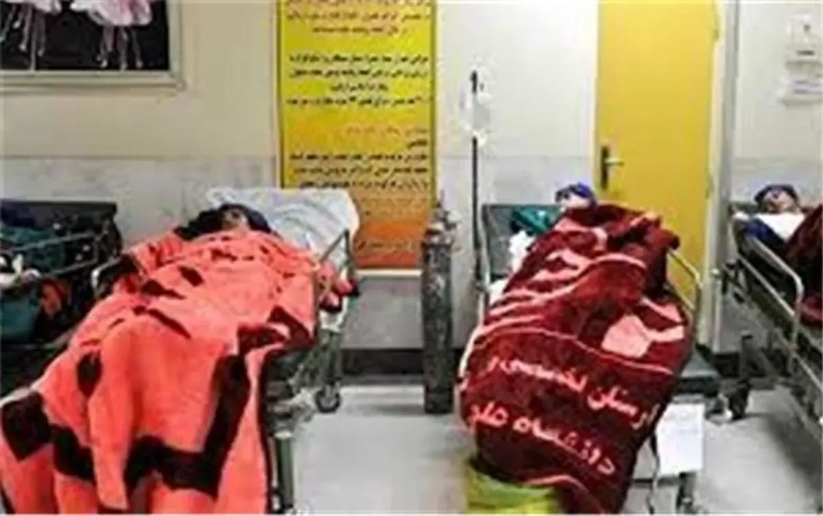 بدحالی تعدادی از دانش‌آموزان درمیان / مسمومیتی در کار بود؟