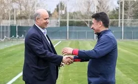 تاج و قلعهنویی باید استعفا دهند!