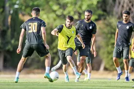 کری خوانی یک استقلالی برای پرسپولیس