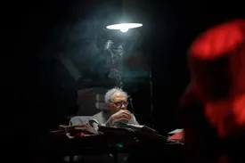 کابوس‌های یک نویسنده بزرگ روی صحنه نمایش/ این تئاتر همچنان تمدید می‌شود