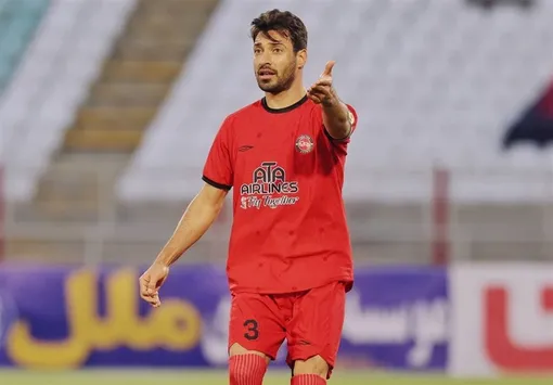 خلیل‌زاده: شعارهای قومیتی فوتبال را بیمار کرده است