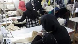 از کار با حقوق هشتصد هزار تومانی در مطب‌ پزشکان تا بهره‌کشی از دانش‌آموزان در فروشگاه‌ها/ چقدر «کارگر غیررسمی» داریم؟!