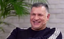 از صندلی‌های بنفش تا سقف شیشه‌ای/ رستوران متفاوت علی دایی/ عکس