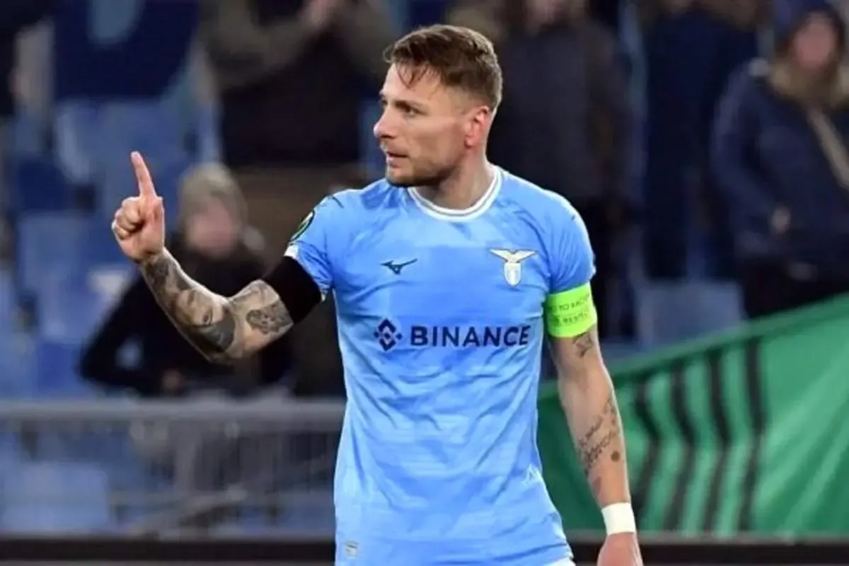 حمله هواداران لاتزیو به بازیکن و کاپیتان خودشان!