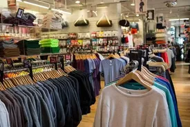 پوشاک قاچاق و استوک؛ میداندار بازار