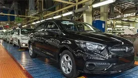 تولید روزانه1800 دستگاه خودرو با عبور مستقیم ۹۰ درصدی خودروها/ کاهش موجودی خودروهای ناقص حاصل تلاش کارگران و مهندسان سایپا