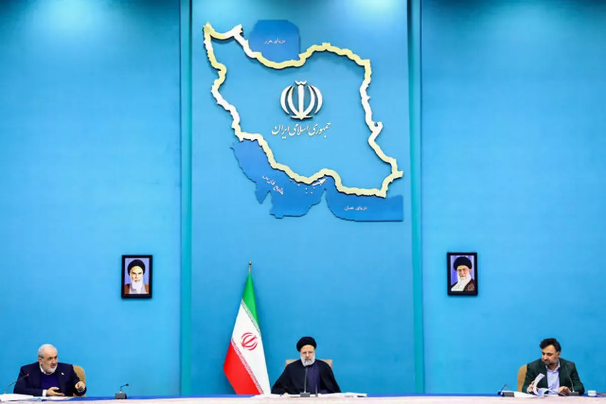 به تجاری‌سازی و صادرات محصولات دانش‌بنیان توجه شود