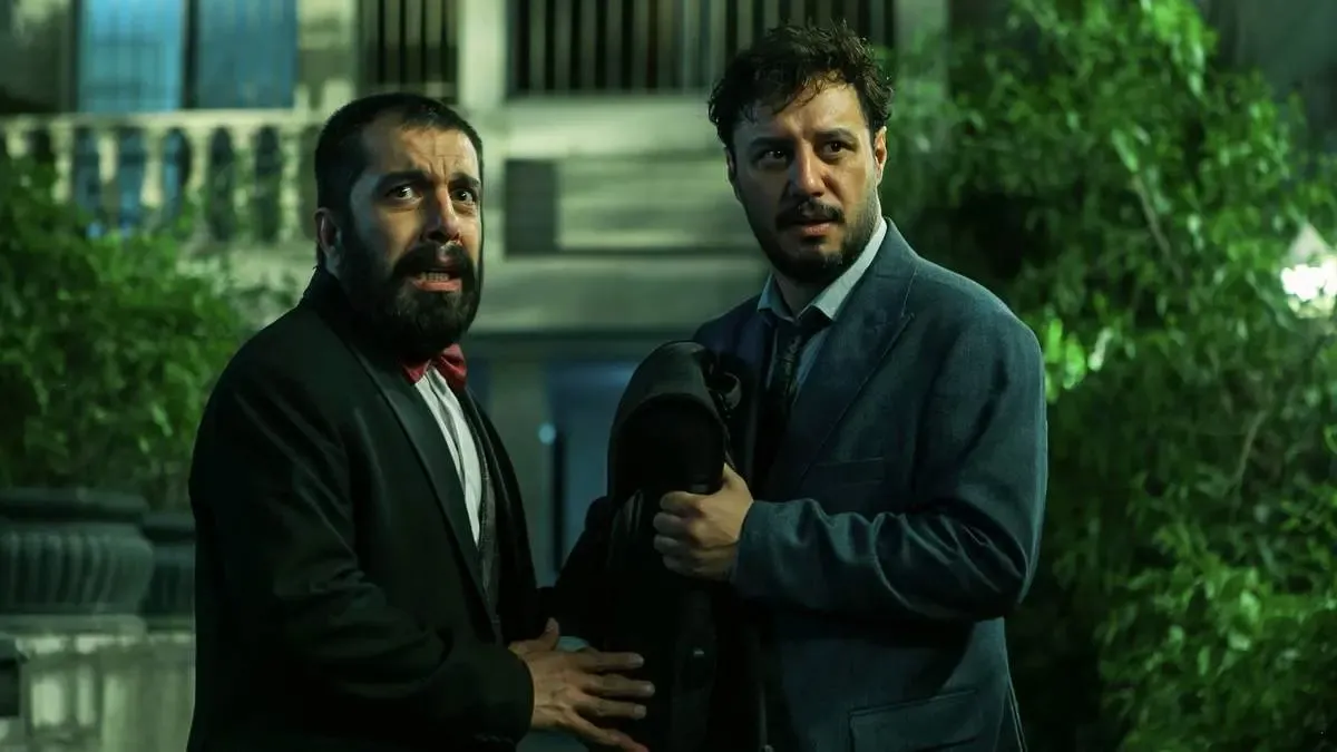 عباس‌جمشیدی‌فر بازیگر «تمساح خونی»: جواد عزتی سختگیر است!