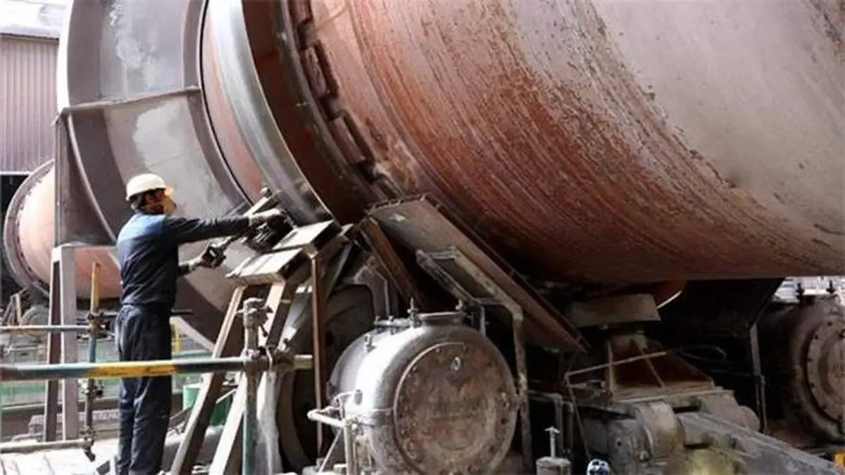 اجرای موفقیت‌آمیز تعمیرات اساسی هم‌زمان دو كوره دوار واحد آهك‌سازی