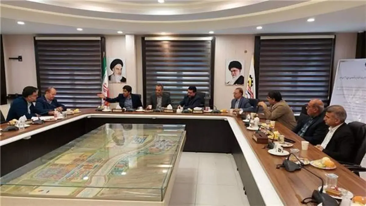 نشست راهکارهای تسریع در رشد و توسعه منطقه ویژه اقتصادی لامرد