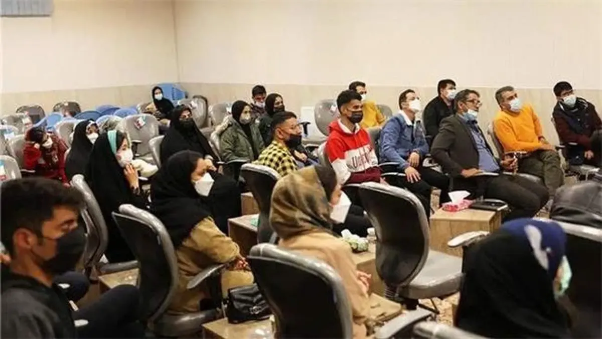 دوره مهارت‌های زندگی ویژه ناشنوایان سیرجان برگزار شد