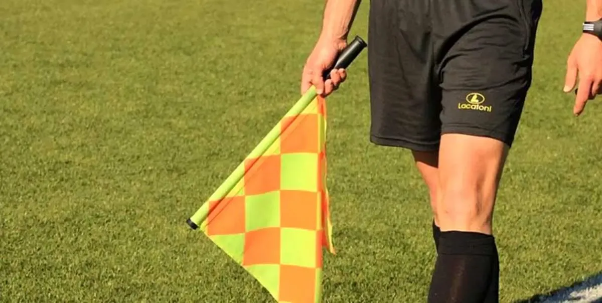 محرومیت داور ایرانی برای اعلام اشتباه آفساید