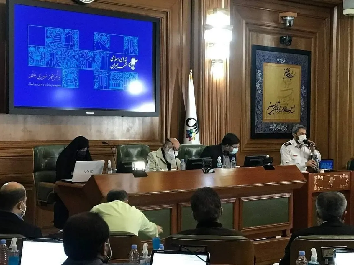 انتقاد اعضای شورای شهر از سفرهای خارجی کارکنان شهرداری/ نایب رئیس شورا: بعضی‌ها برای تفریح به این سفرها می‌روند