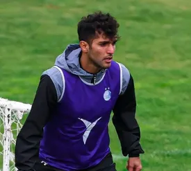 نکونام هافبک استقلال را خط زد