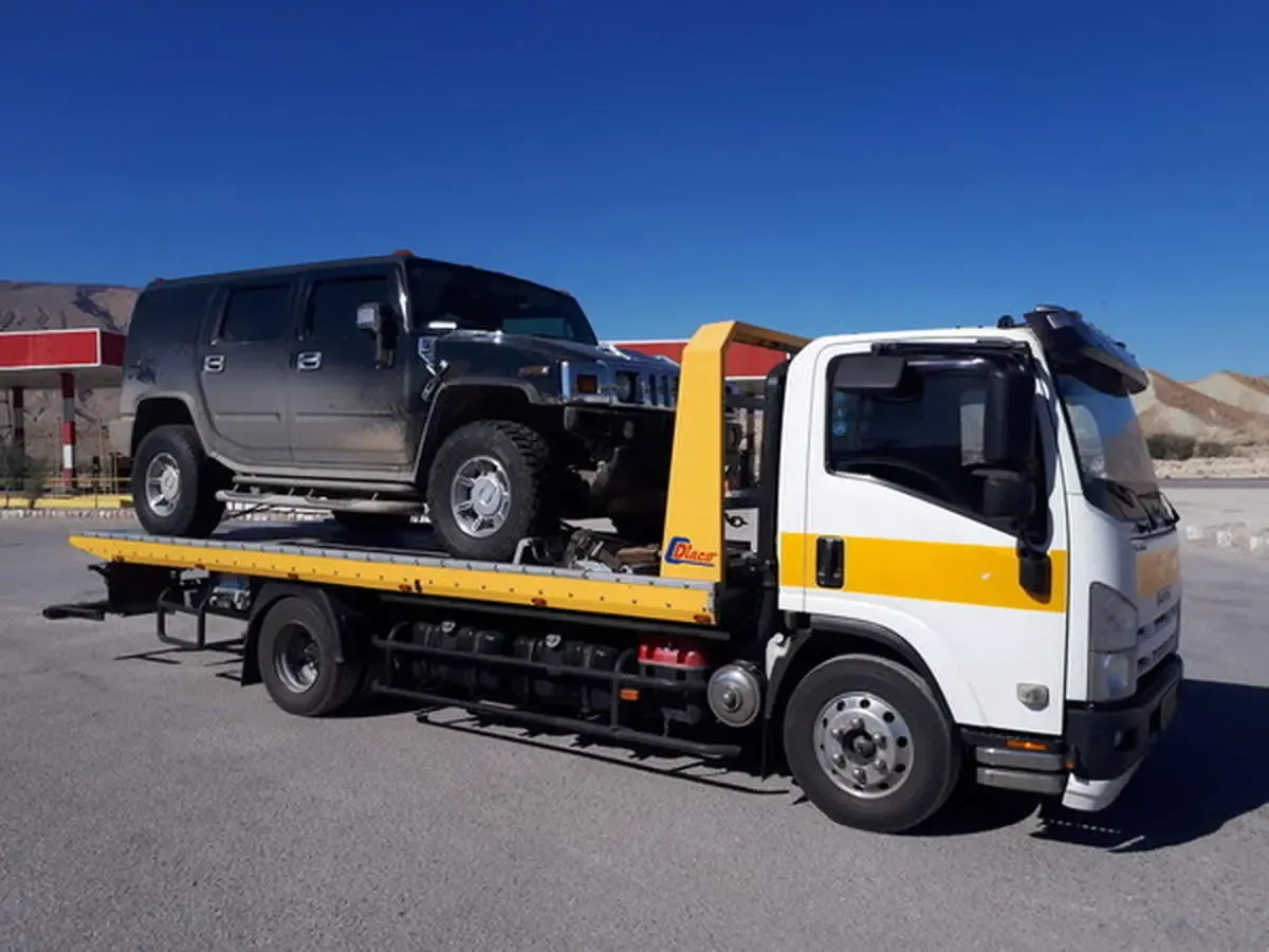 ببینید | سرقت خودرو از روی یدک‌کش!